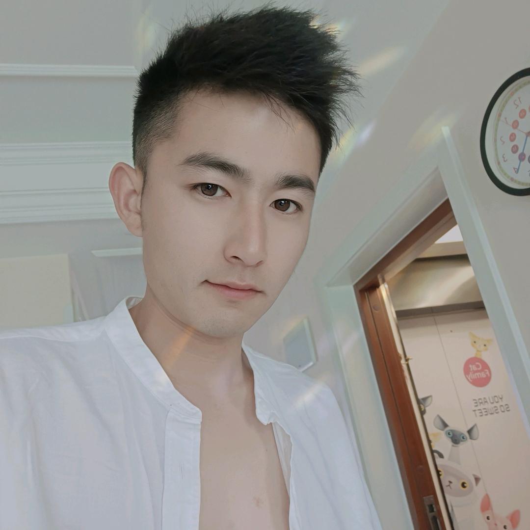 村西头那个帅小伙