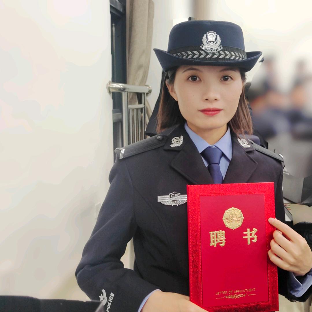 在中职的蒙教官