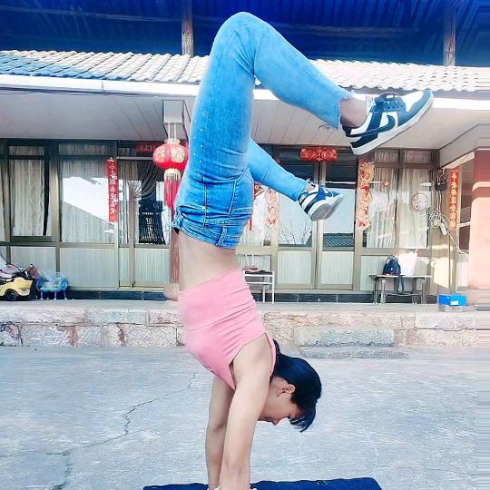 小左龙狮队   施甸太平