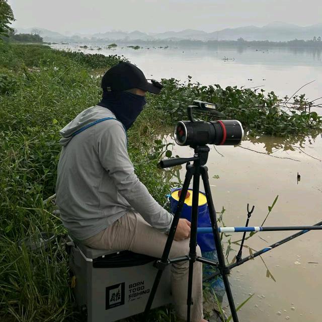 隔壁靓仔