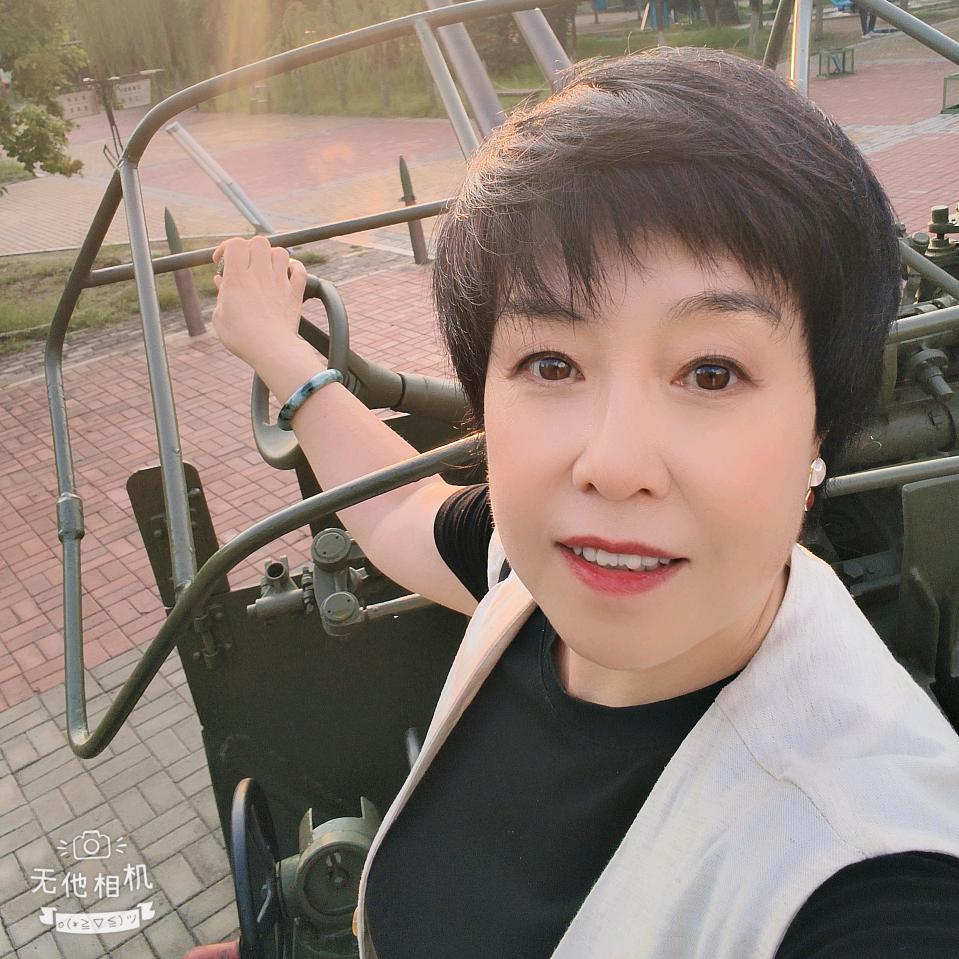 爱华丨肉团联创丨健康营养师丨美好生活顾问