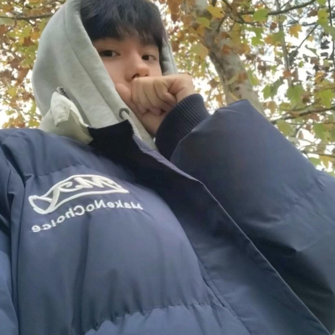 鑫鑫.