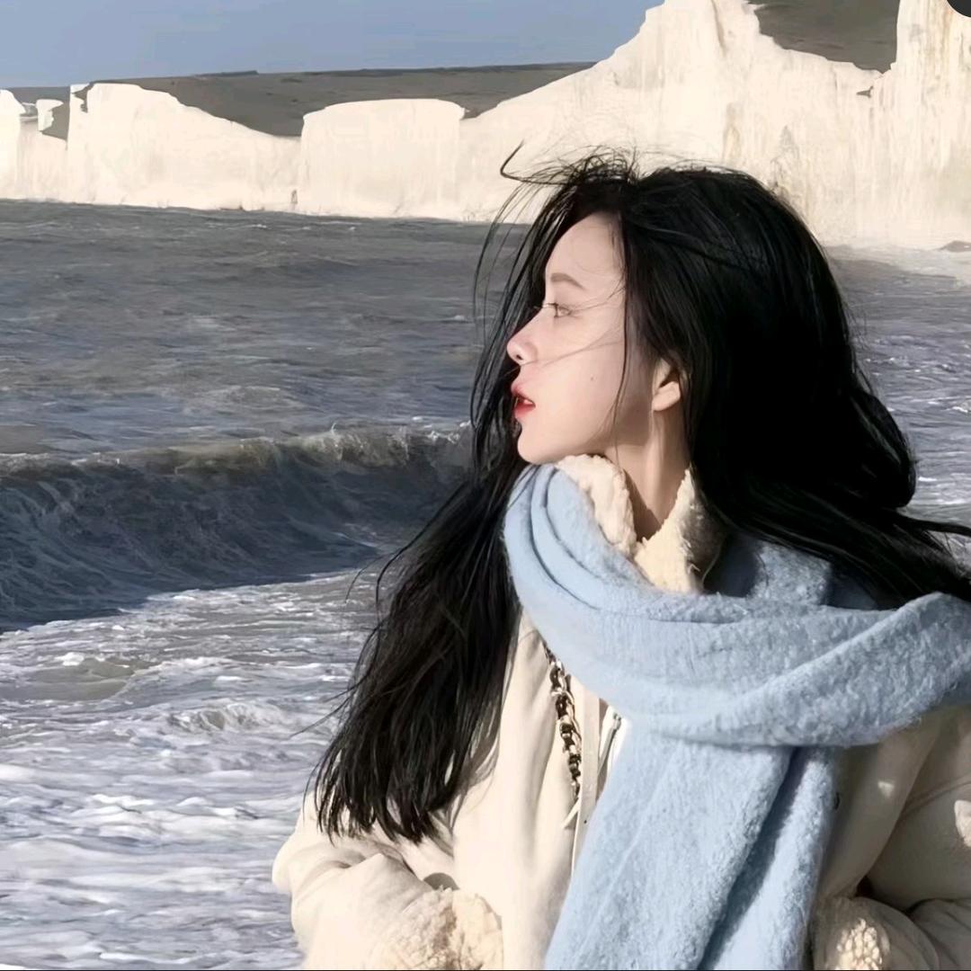 亦菲一梦(˃ ⌑ ˂ഃ )