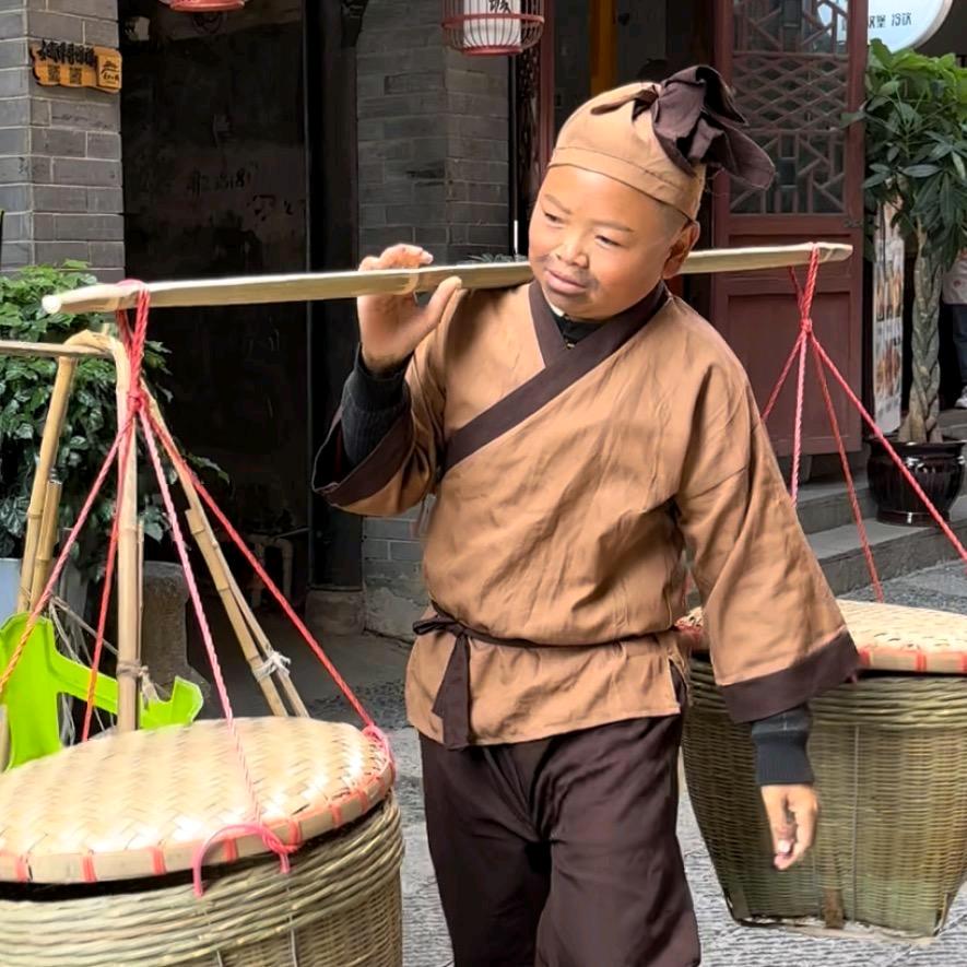 贵州武大郎阳哥（低谷）
