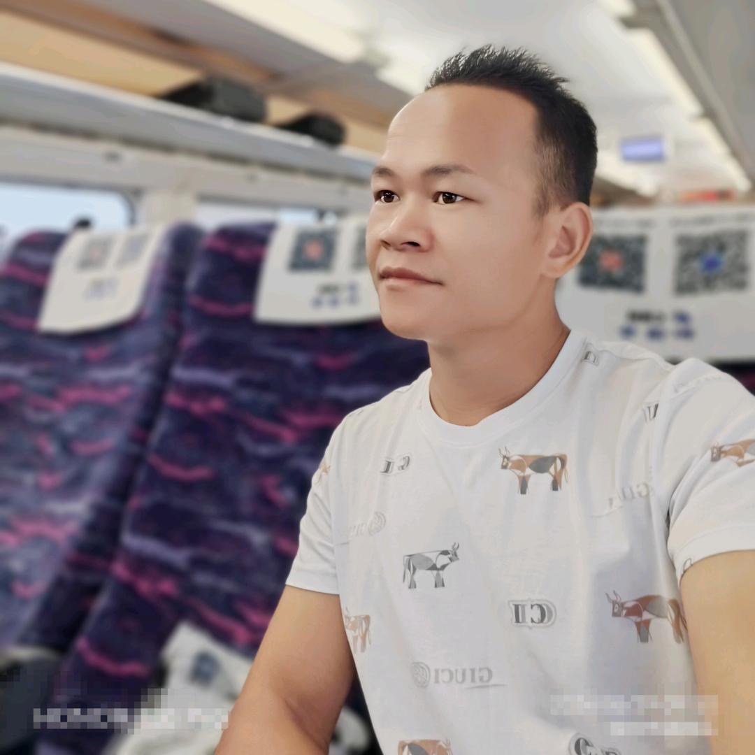 广西桑蚕小覃