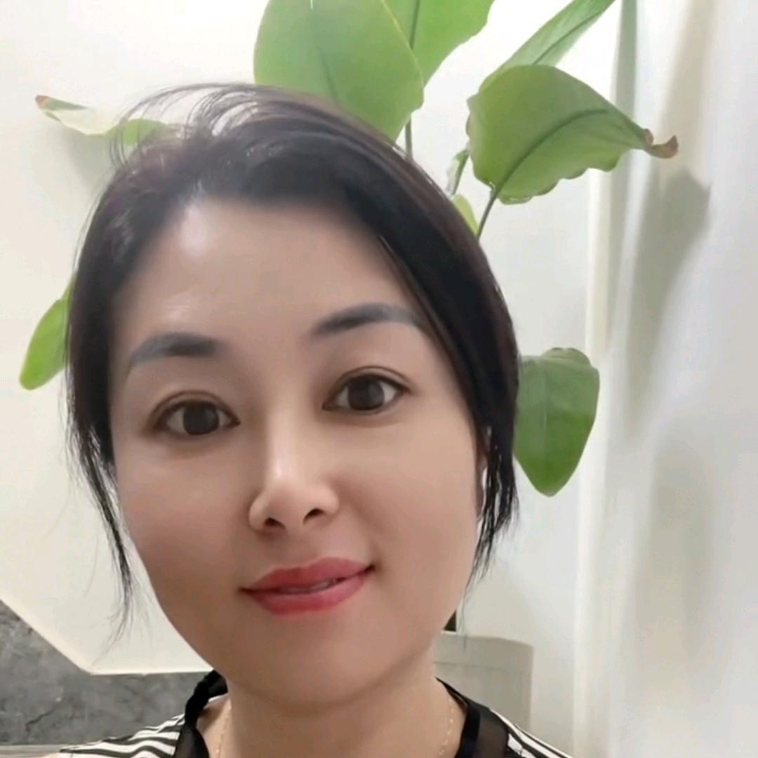 莉莉（ke私聊）