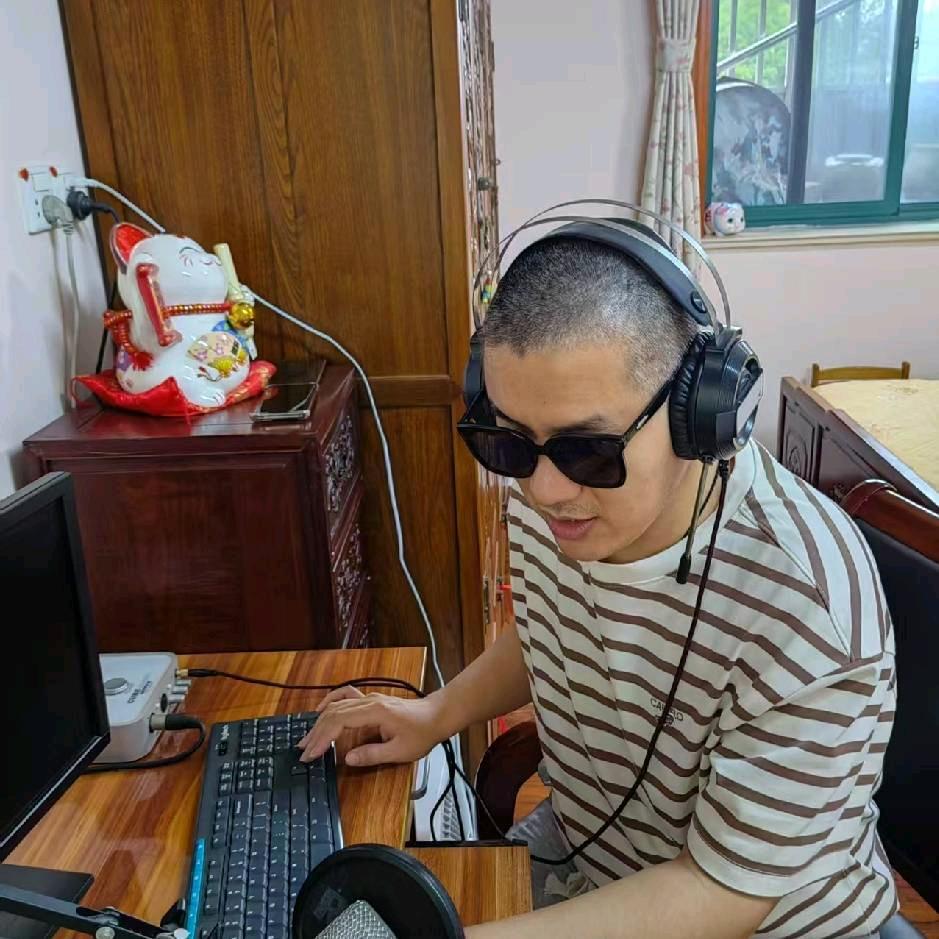 蓝血人巴斯滕