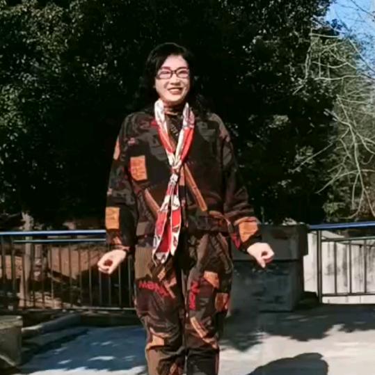 枫叶红.爱舞蹈