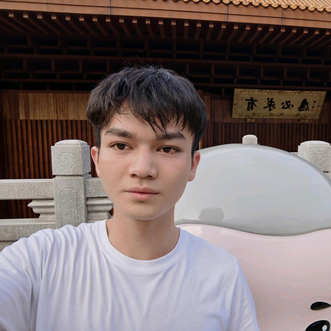 iD酒吧订台（小梁）