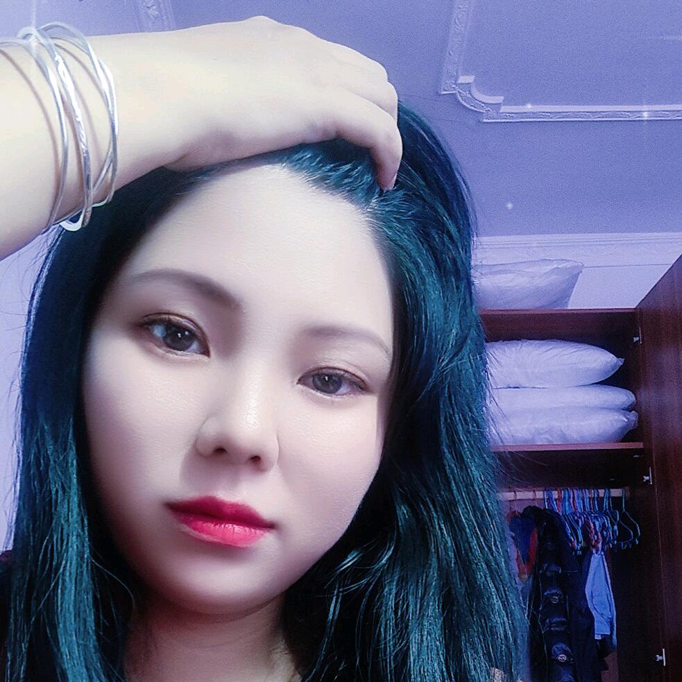 努力的香香