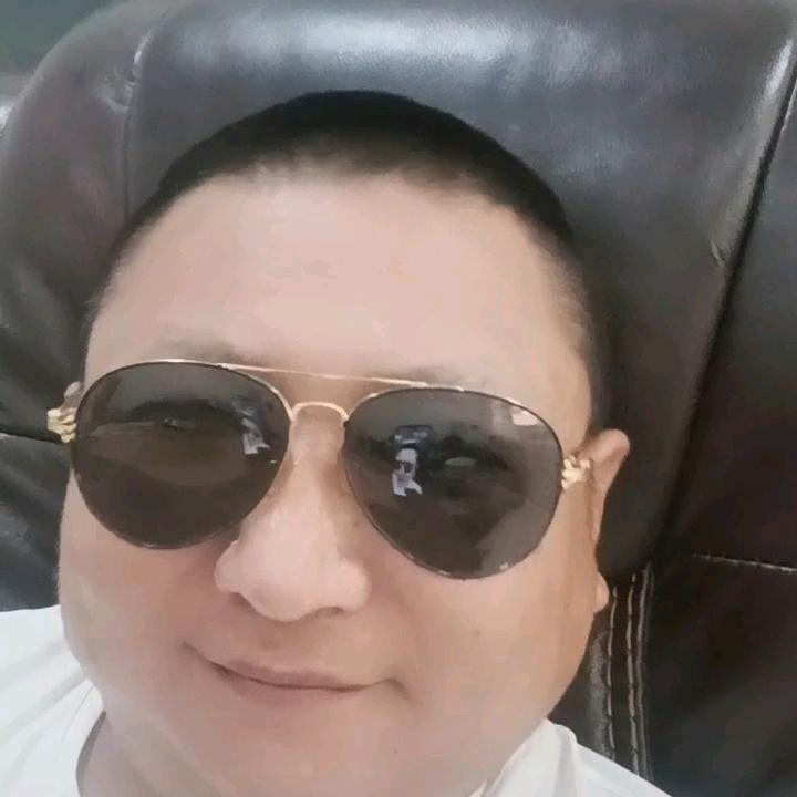 曹大中
