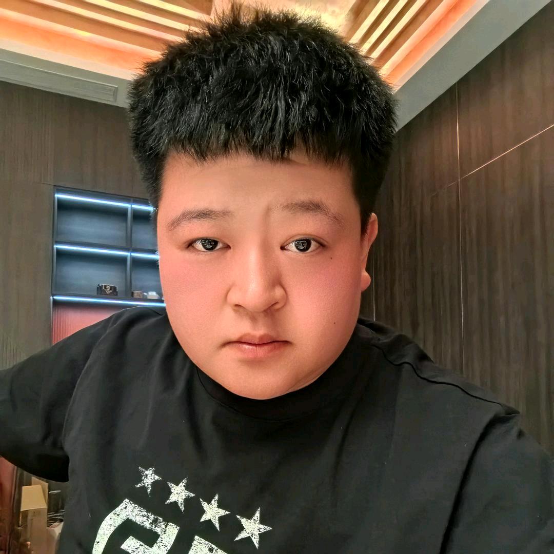 领秀传媒小胖