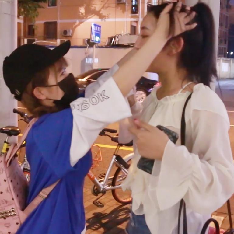 路边一块小肥皂🐟