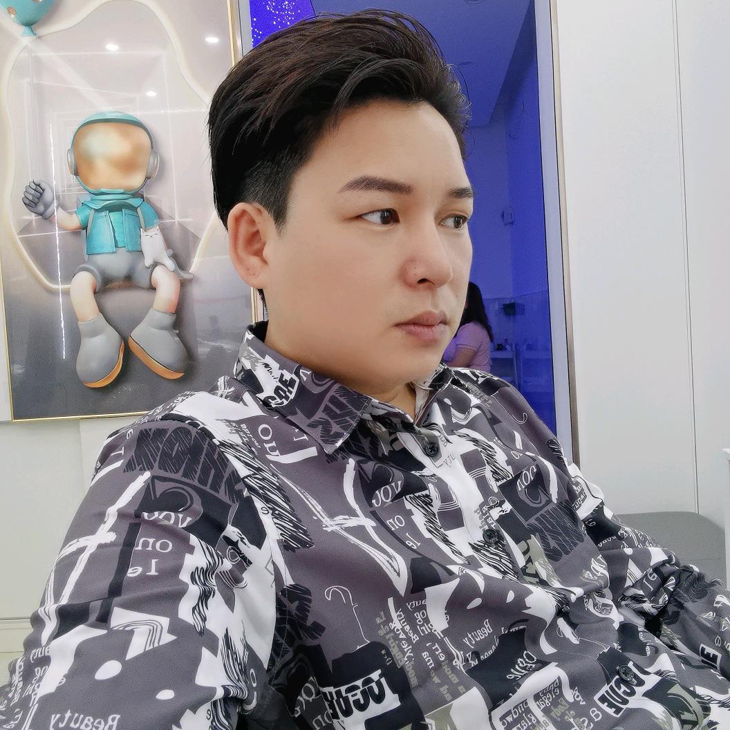 A🏥医疗美容顾问→雷子