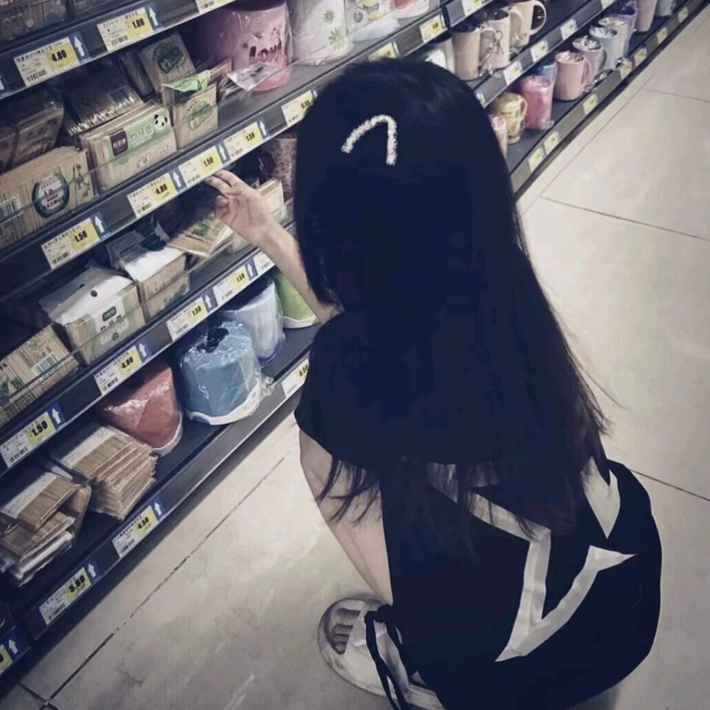 沈 梦 瑶❤️（搞笑女🌚）