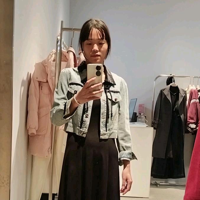 @王真