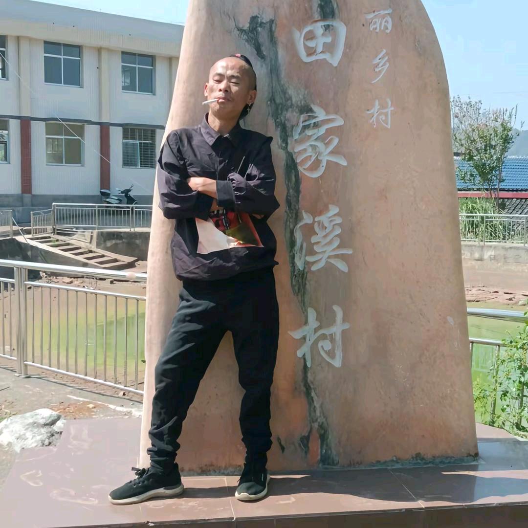 残疾歌手晗总司令