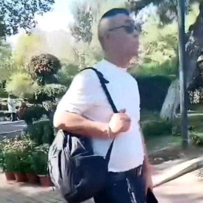 威哥