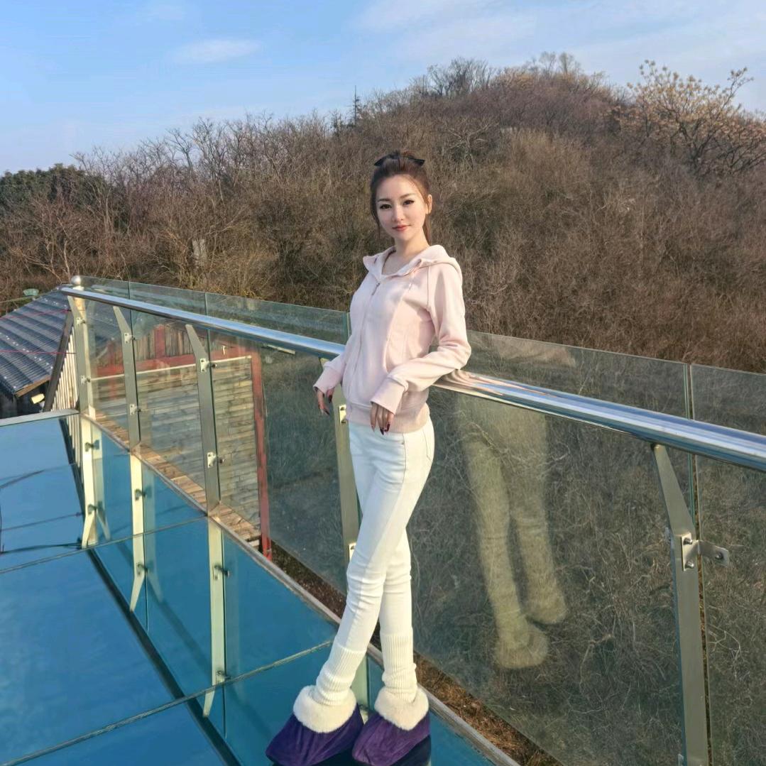 指滑師小美