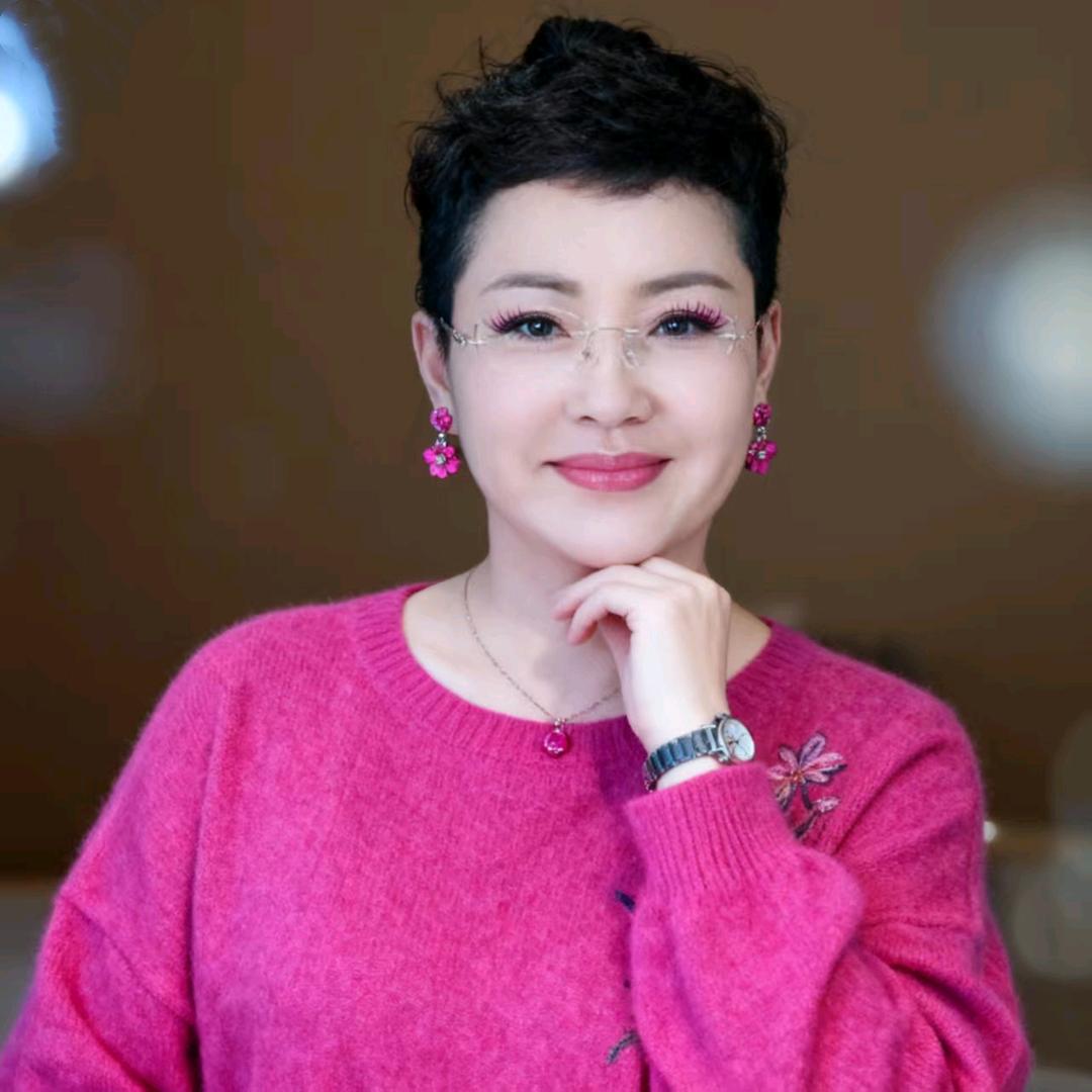 利航国旅 管钰彤