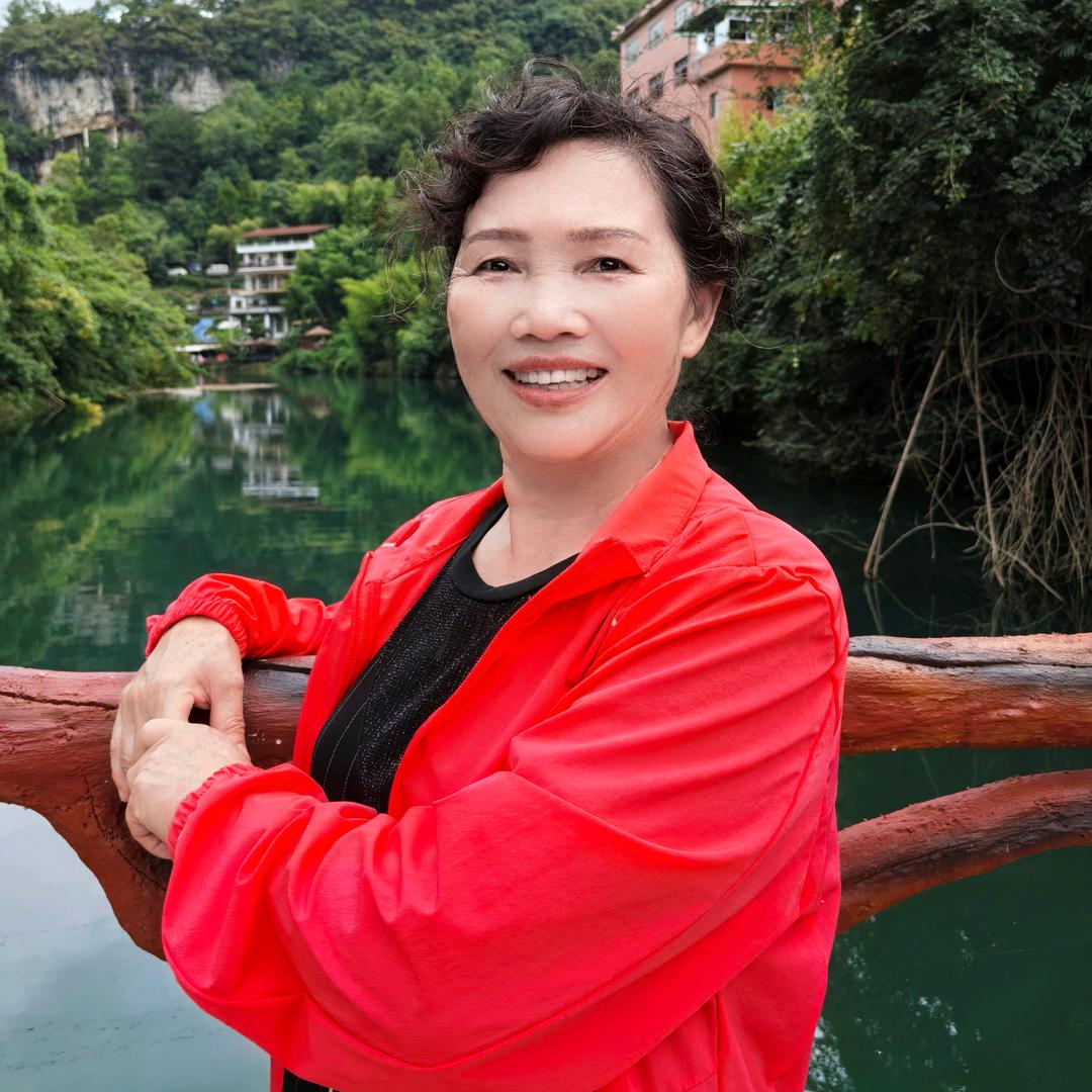 黄姐头像