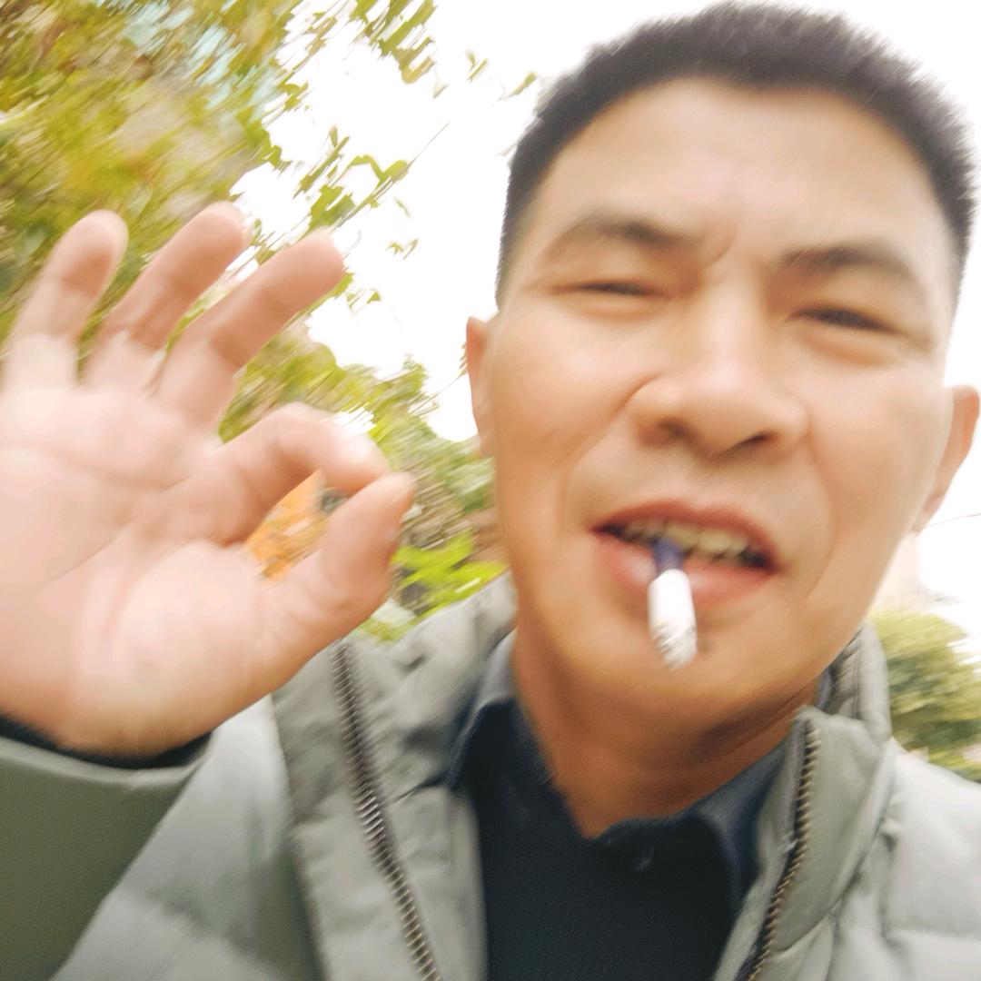 高小华