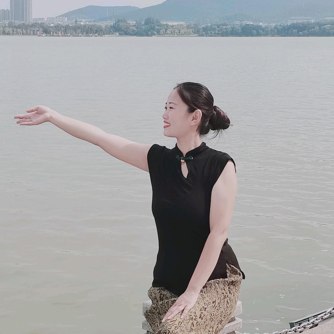 艳红《小謎ঞᩚ糊꧔ꦿ᭄》