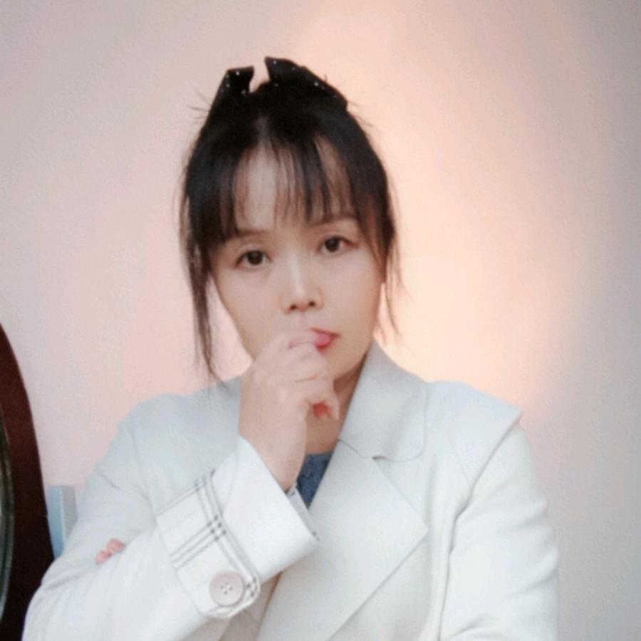 红花和绿叶