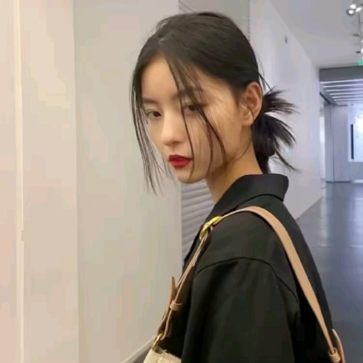 .肖甜甜（周星星小妹版）