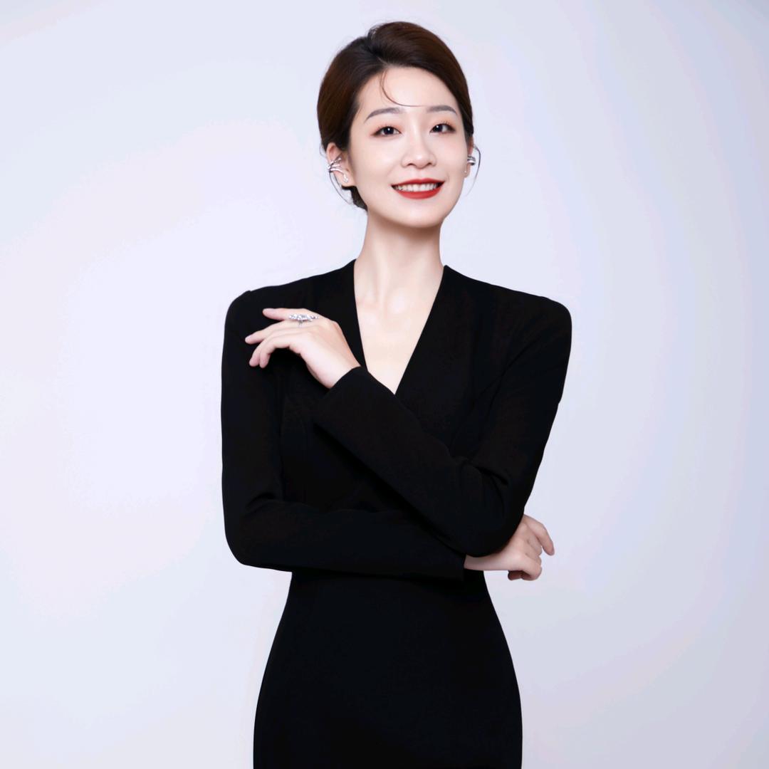 梦婷是个主持人