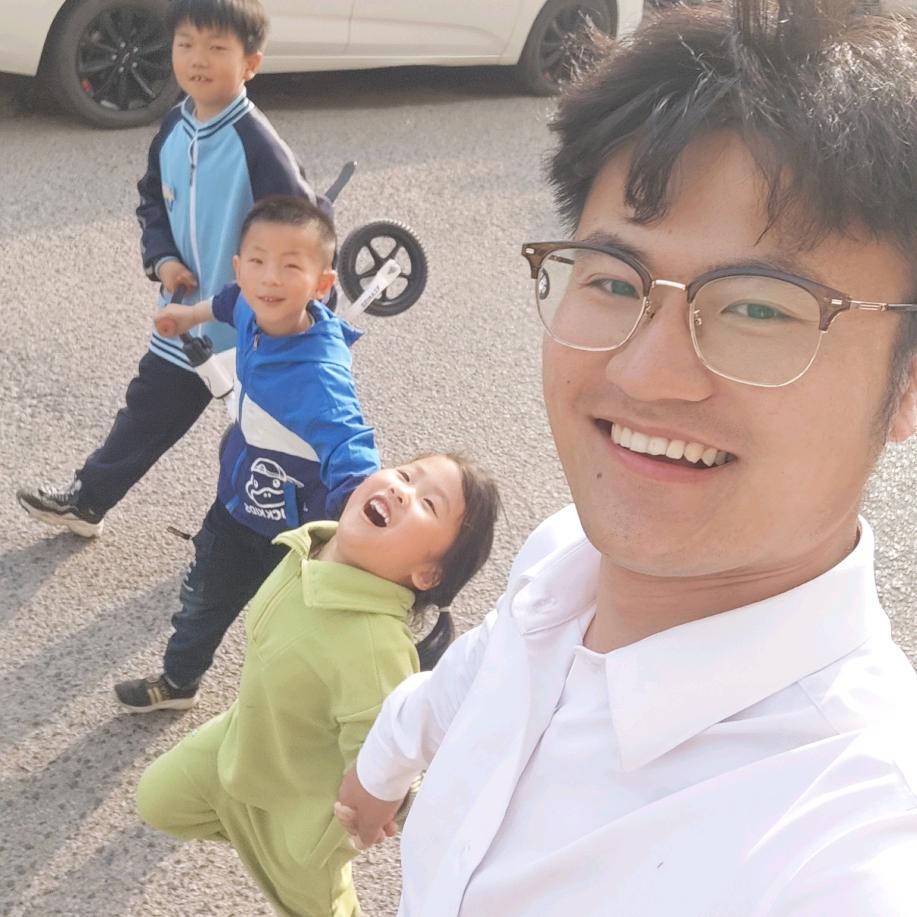 老姚侃彩（友彩体育）