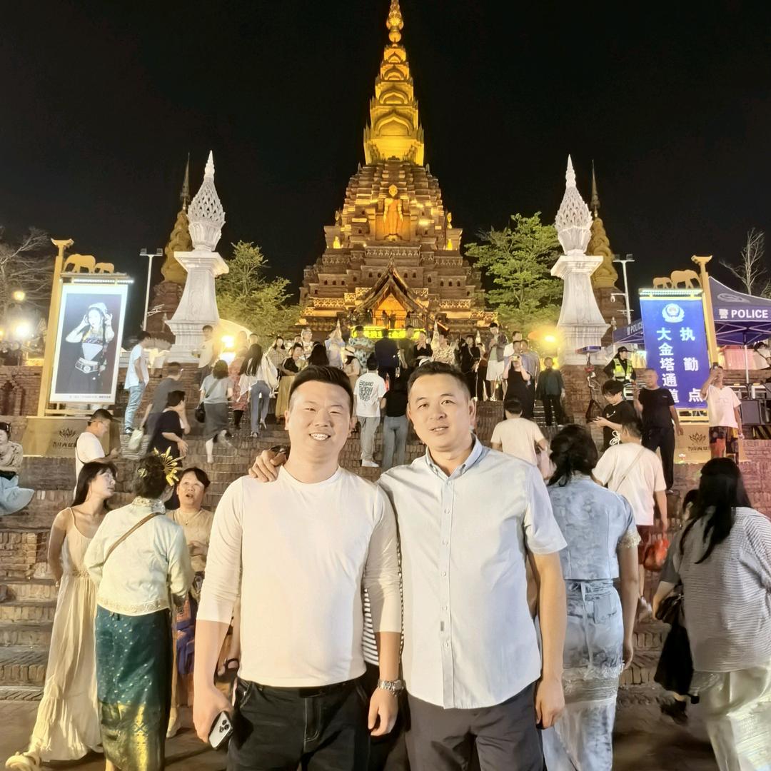 蒙元旅居（内蒙大强）