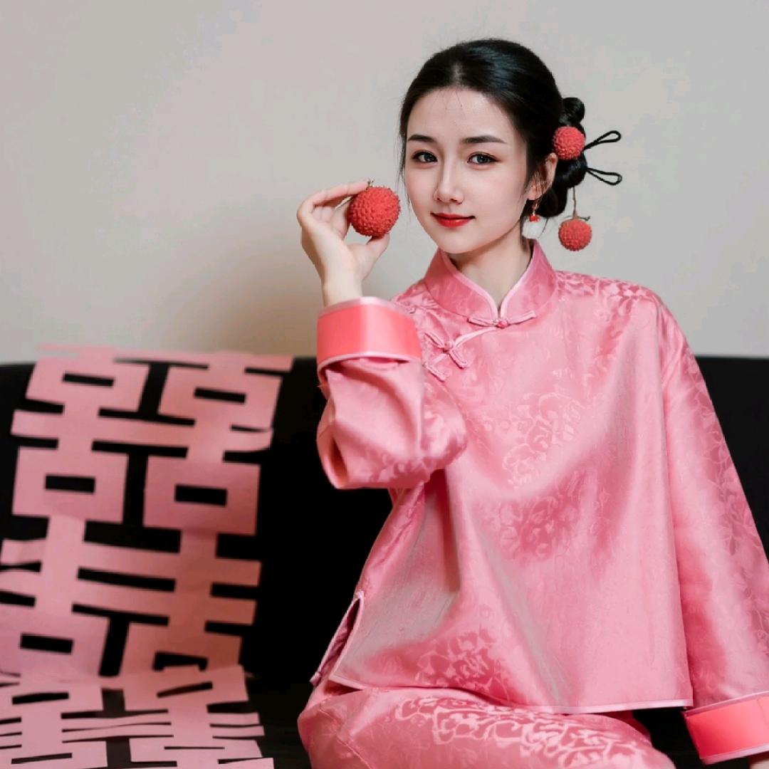 吖吖妹