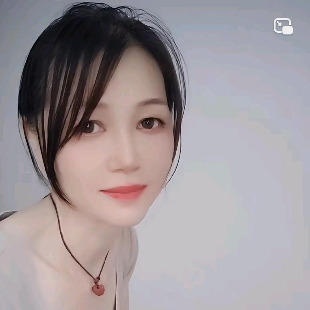 a思菲     《爱笑傻丫头》