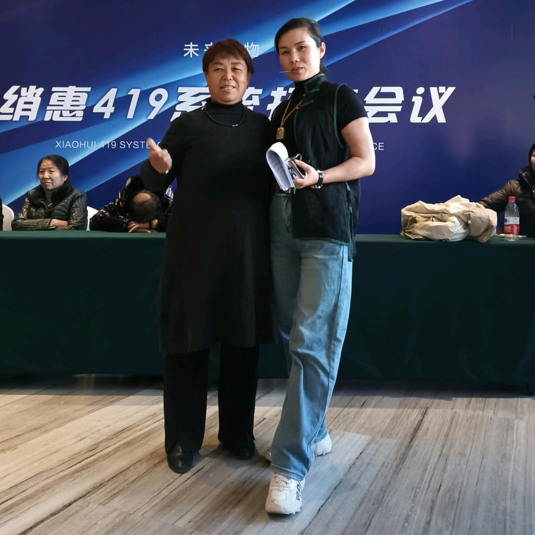温巧歌
