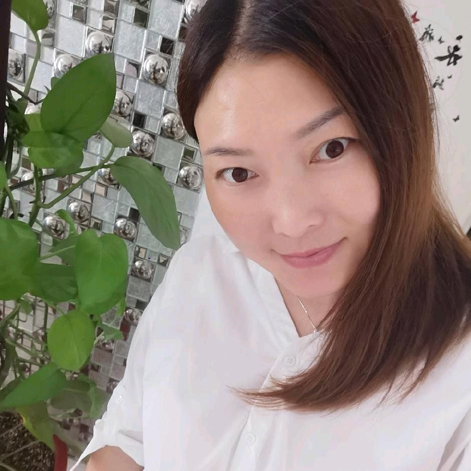 王穿秋水
