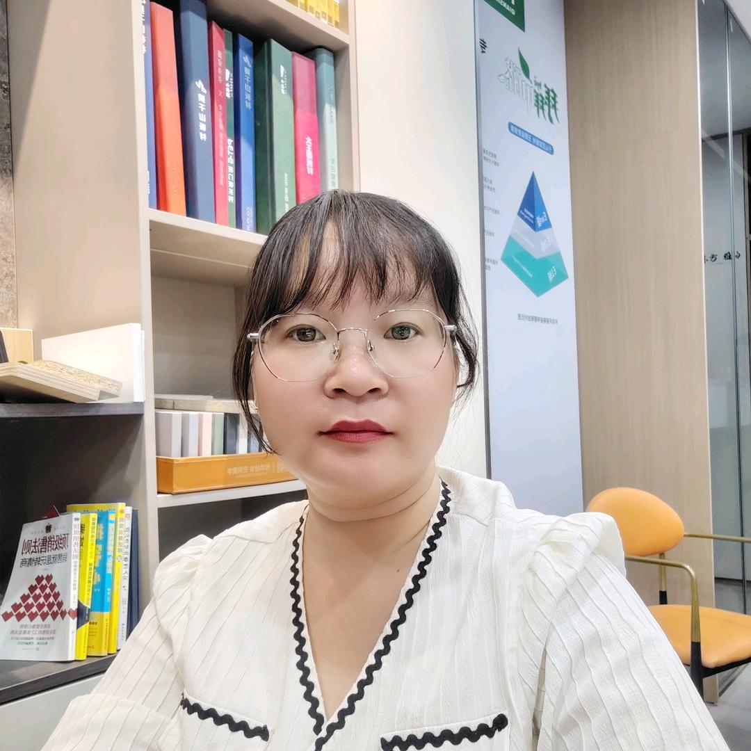 襄阳全屋定制家具黄小玉