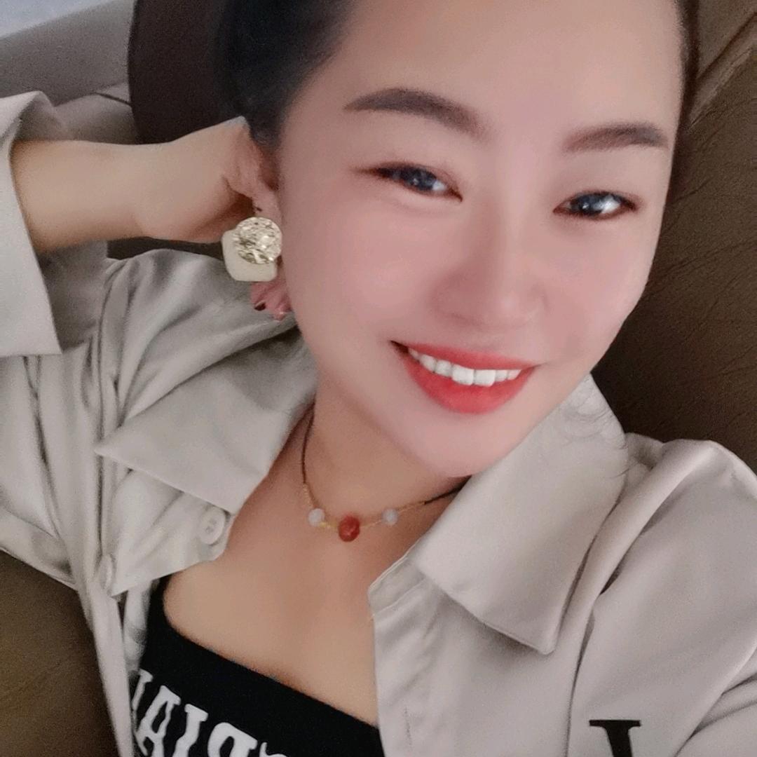 艾佳梦子杰