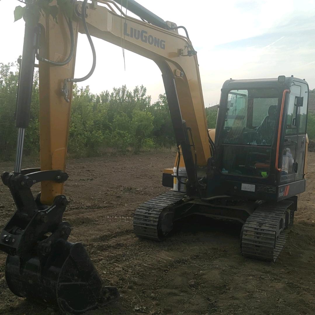 周至小挖机出租