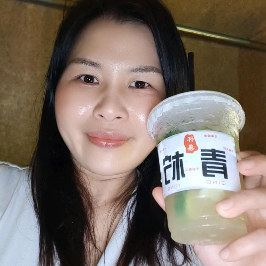 梁小霞头部抗衰