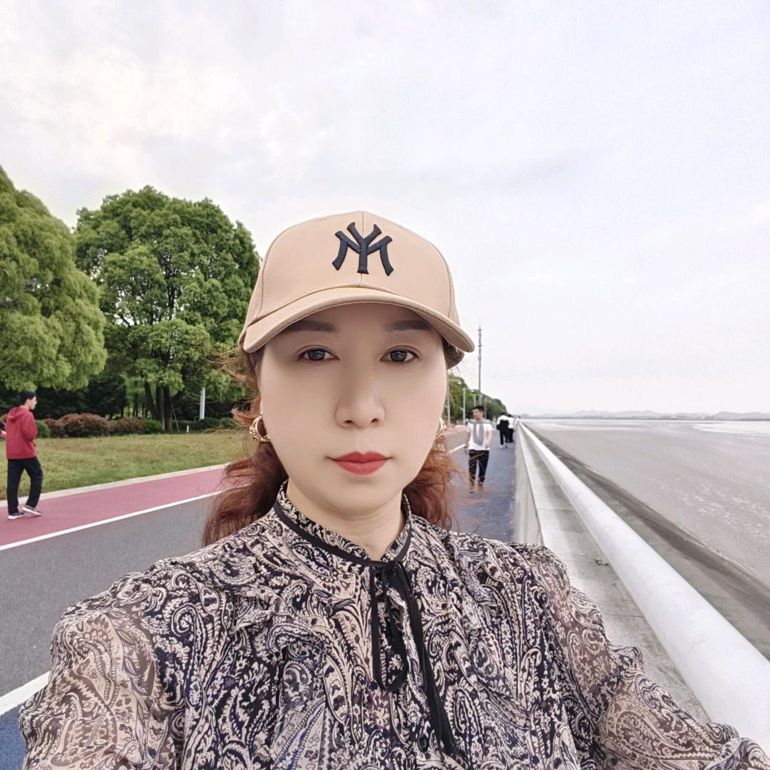 累，并快乐的太阳花2090。