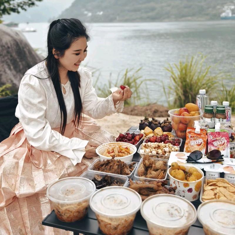 在宜昌做美业的——五峰何洁