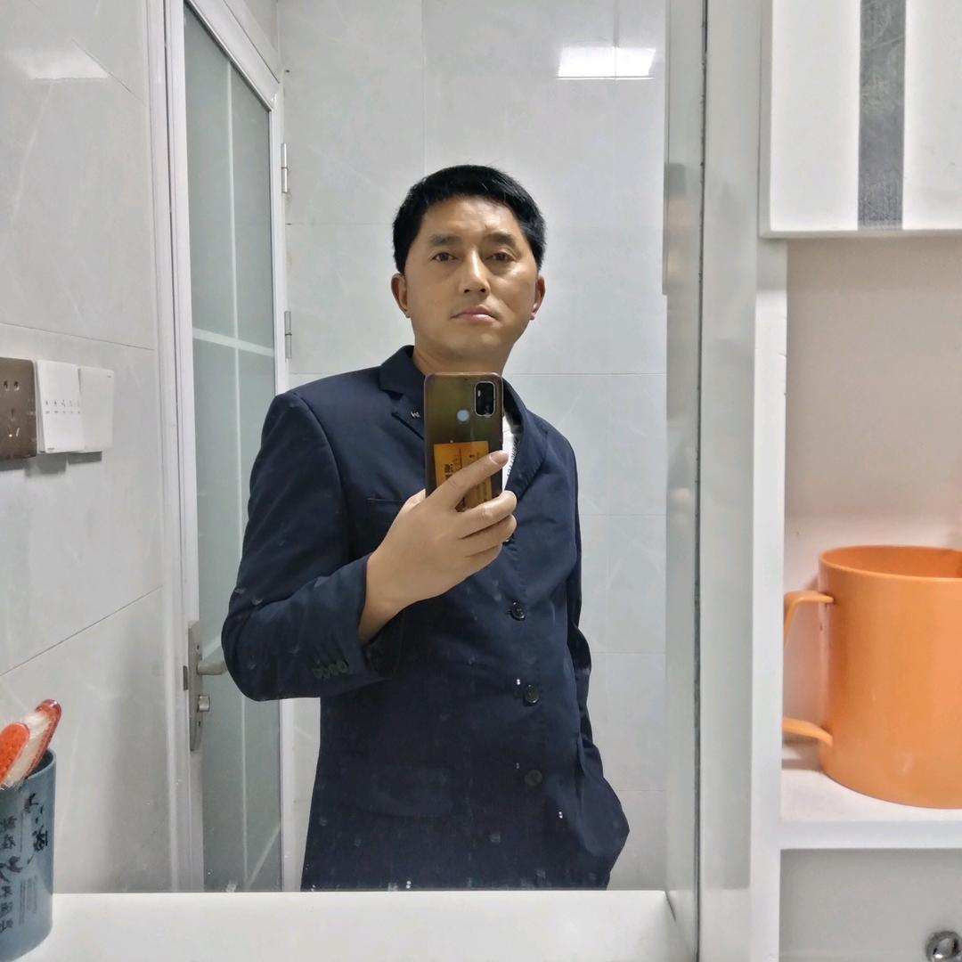 龙朝辉