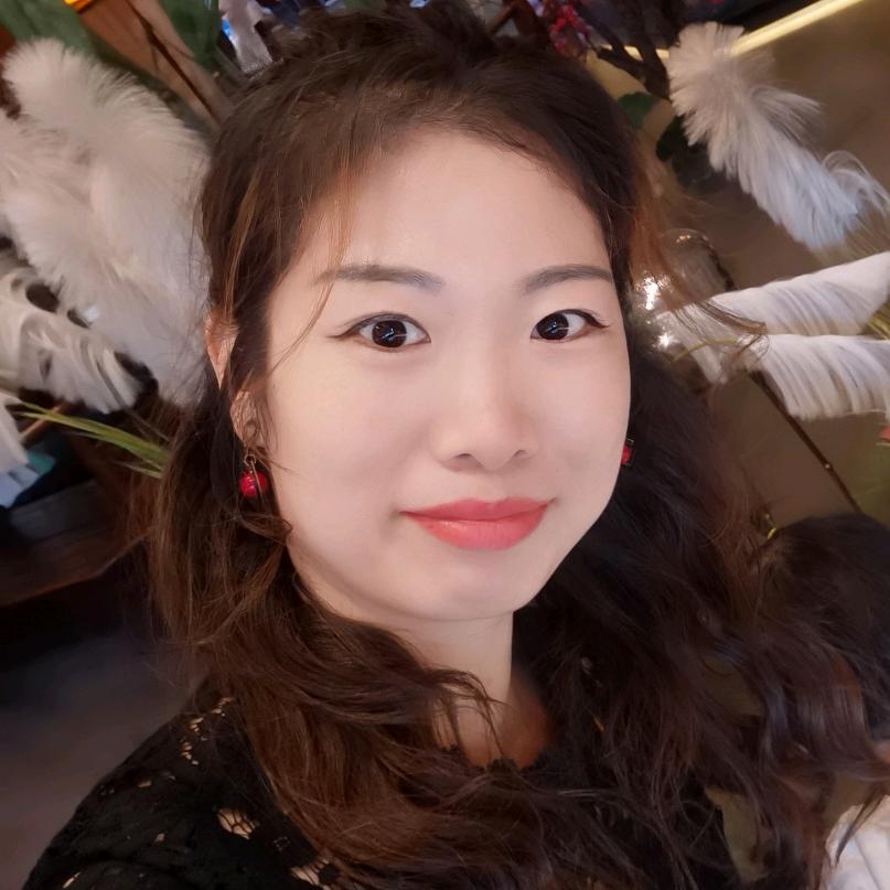 钮钴禄·小白