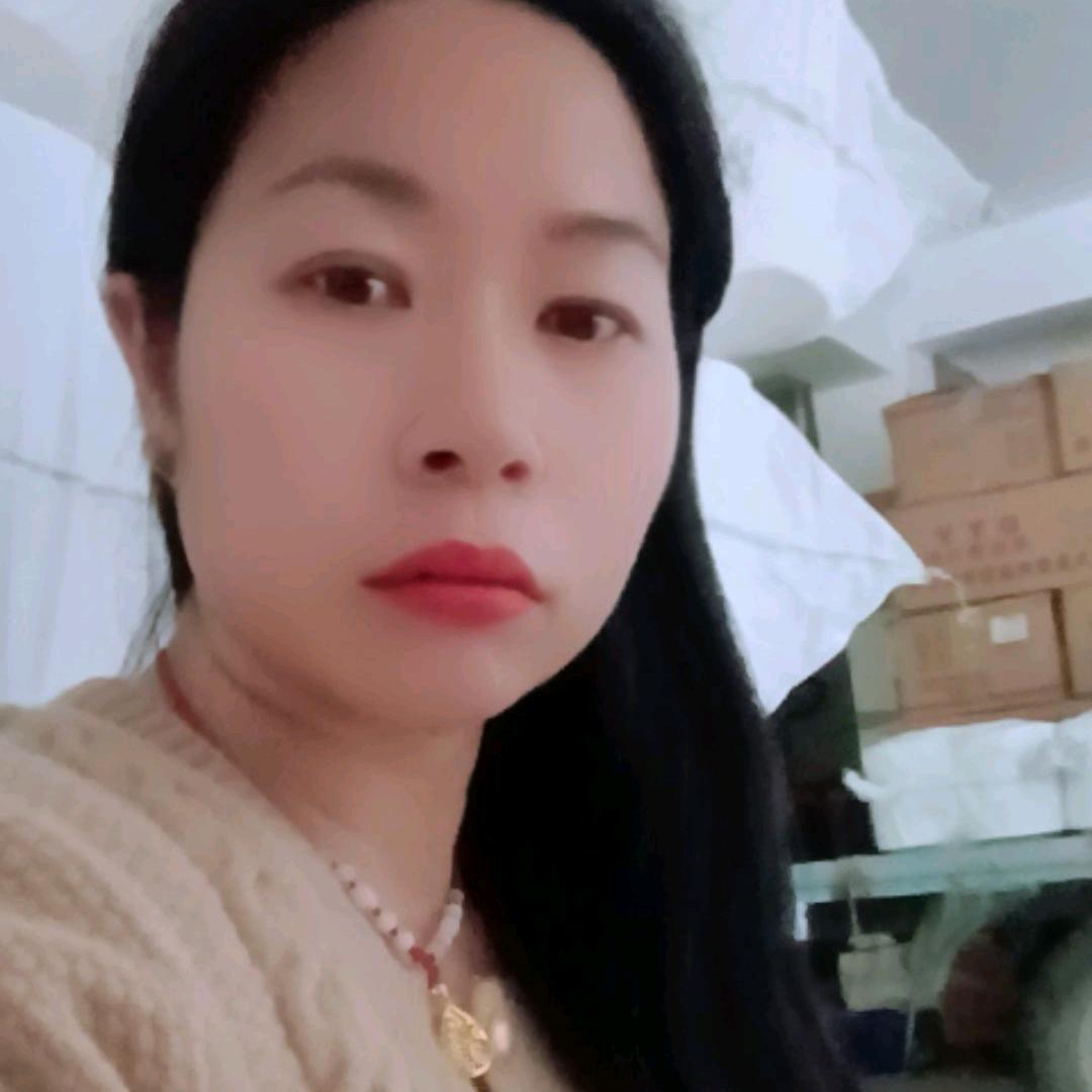 小梅，