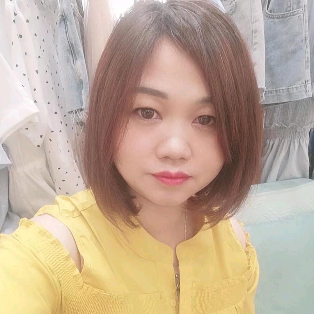 诗诗（晚7：30直播）