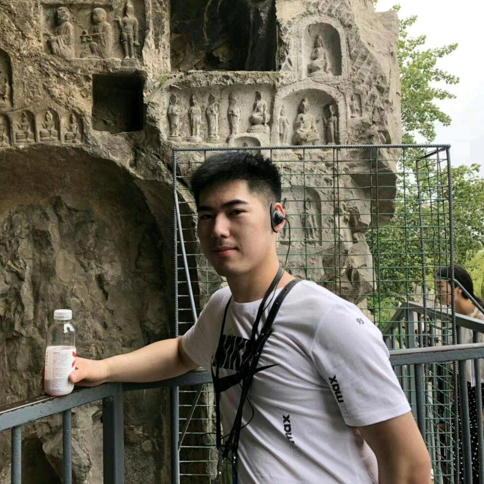 爱搞车的李老板