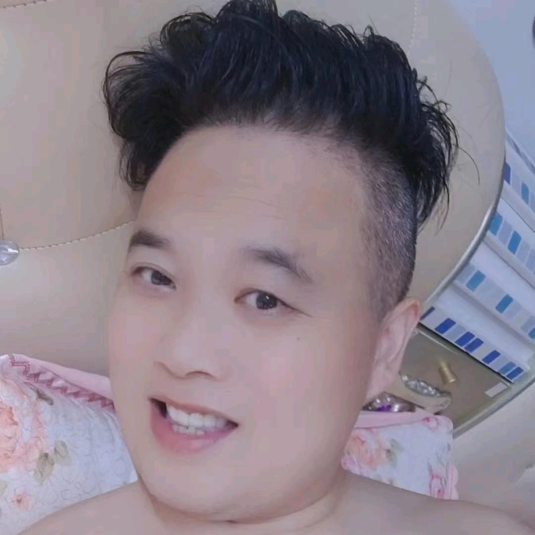 刘哥ʕ•̫͡•ʔ♥(இωஇ