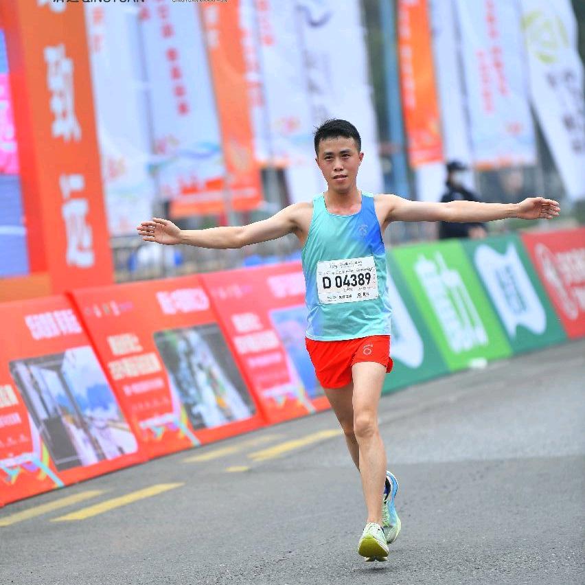 爱奔跑的雀仔