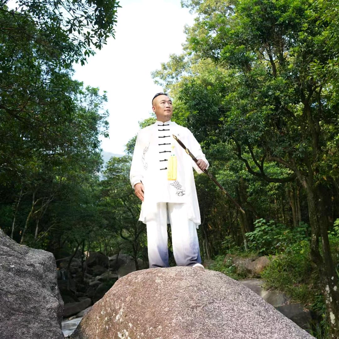明德—先生